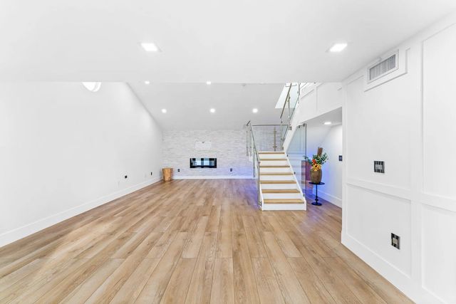 5 of 39 - 15015 Nw 88th Court, Miami Lakes, FL