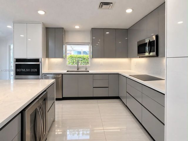5 of 17 - 12967 Nw 7th Lane, Miami, FL