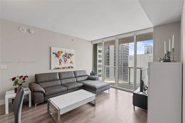 5 of 34 - 244 Biscayne Boulevard #2410, Miami, FL