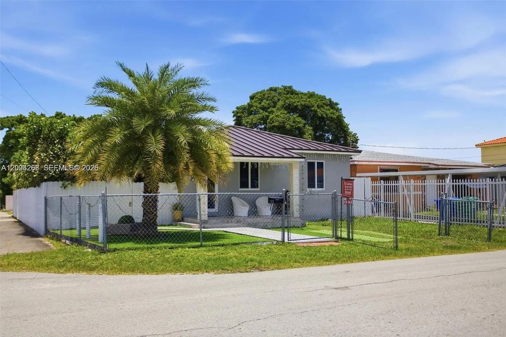 301 Sw 36th Avenue, Miami