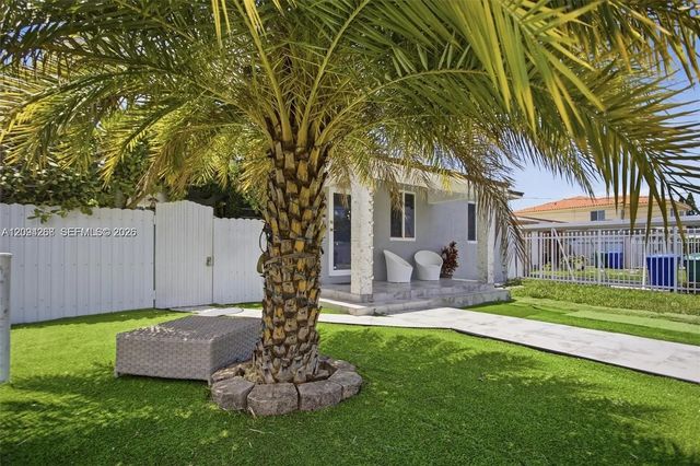 3 of 25 - 301 Sw 36th Avenue, Miami, FL