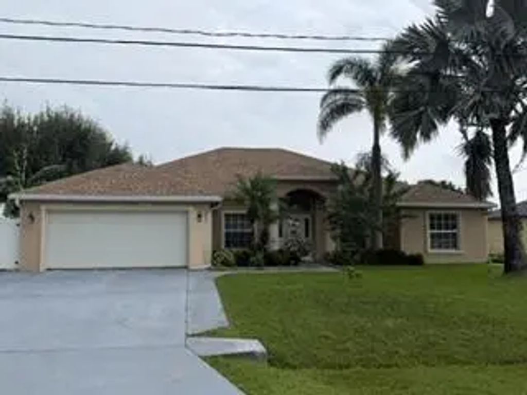2291 Sw Almansa Avenue, Port St. Lucie