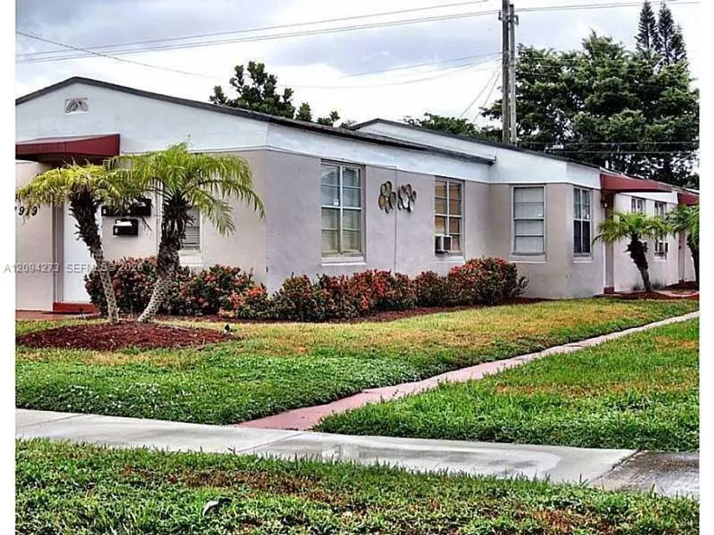 1919 Buchanan Street, Hollywood