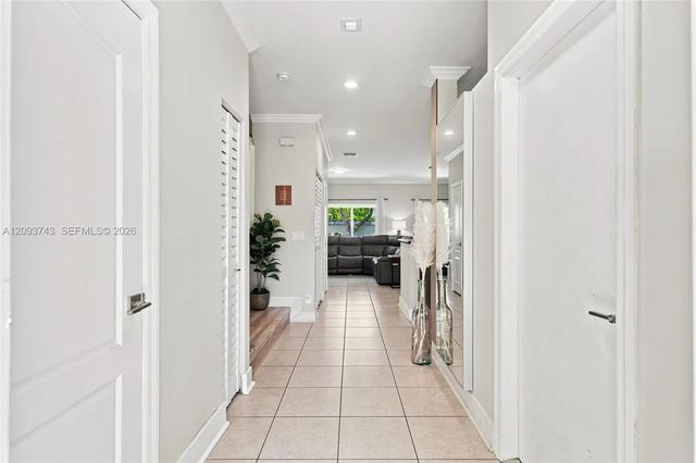 4 of 42 - 13225 Nw 7th Drive, Plantation, FL
