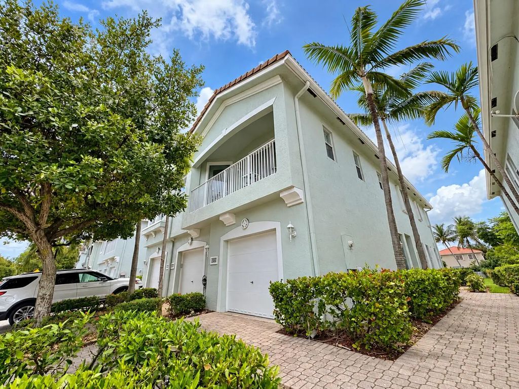 3069 Laurel Ridge Circle, Riviera Beach