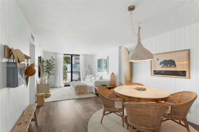 5 of 30 - 4301 Collins Avenue #207, Miami Beach, FL