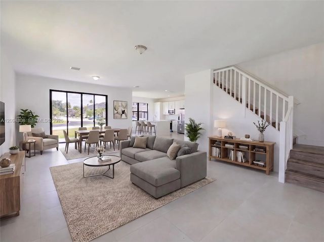 4 of 12 - 3240 Sw 89th Avenue, Miami, FL