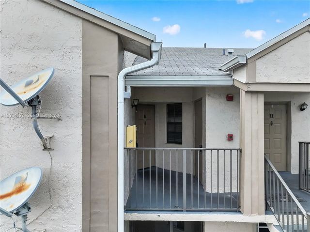 4 of 57 - 889 Hamilton Drive #889e, Homestead, FL