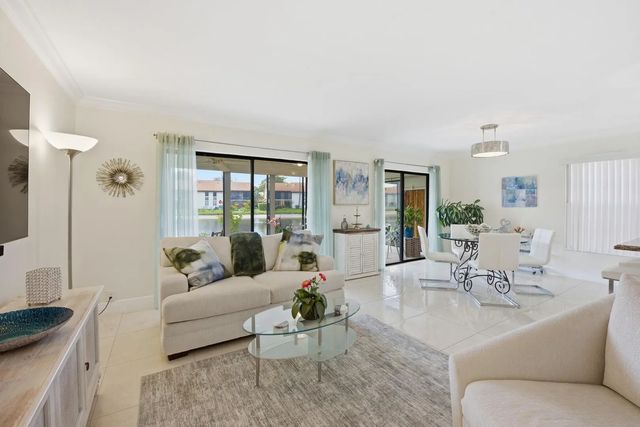 2 of 40 - 10223 N Circle Lake Drive #102, Boynton Beach, FL