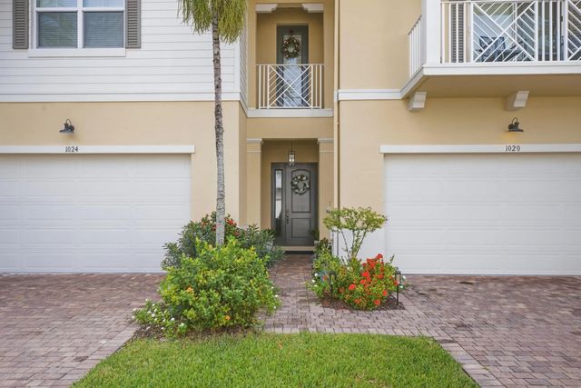 2 of 31 - 1020 Piccadilly Street, Palm Beach Gardens, FL