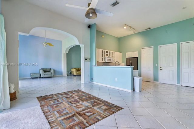 4 of 34 - 16637 Sw 81st Terrace, Miami, FL