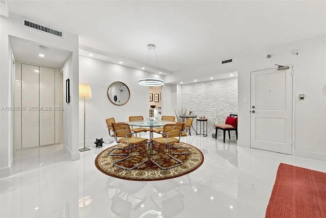 5 of 26 - 10185 Collins Avenue #506, Bal Harbour, FL