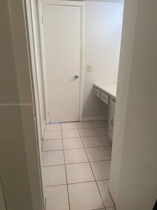 5 of 13 - 484 Nw 165th St Road #a-311, Miami, FL