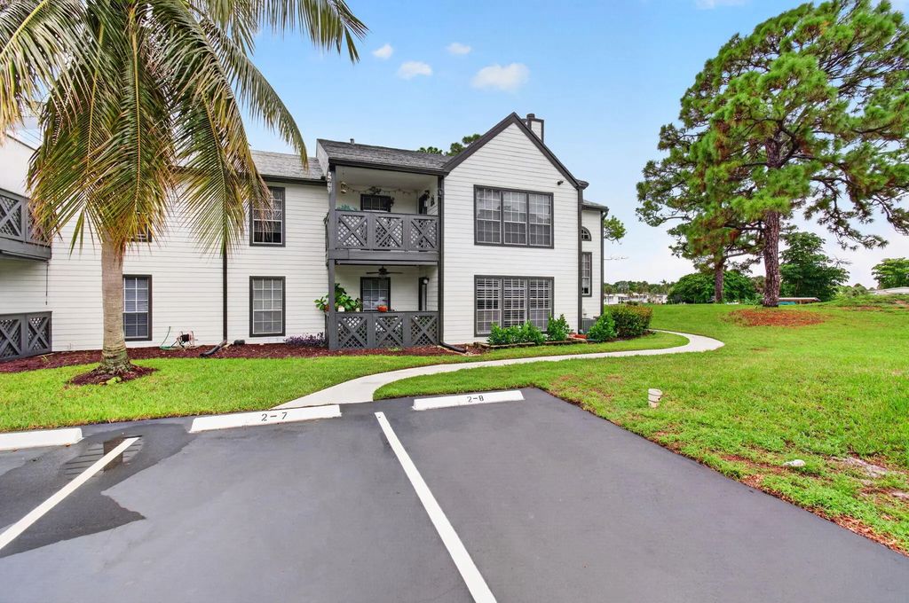5064 Heatherhill Lane #2208, Boca Raton