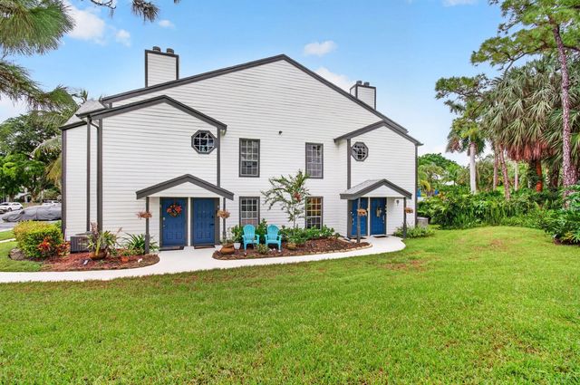 3 of 93 - 5064 Heatherhill Lane #2208, Boca Raton, FL