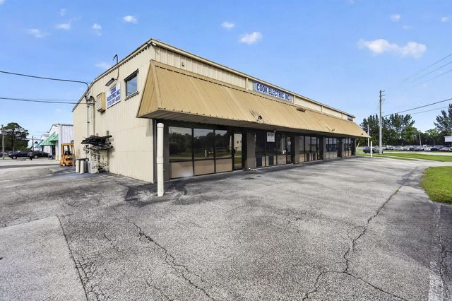 Photo of 4248 Se Commerce Avenue, Stuart FL