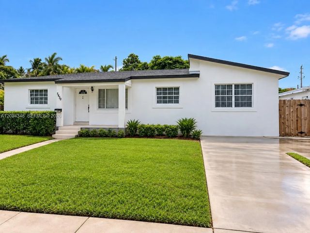 5450 W 1st Court, Hialeah