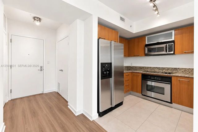 9055 Sw 73rd Court #2108, Miami