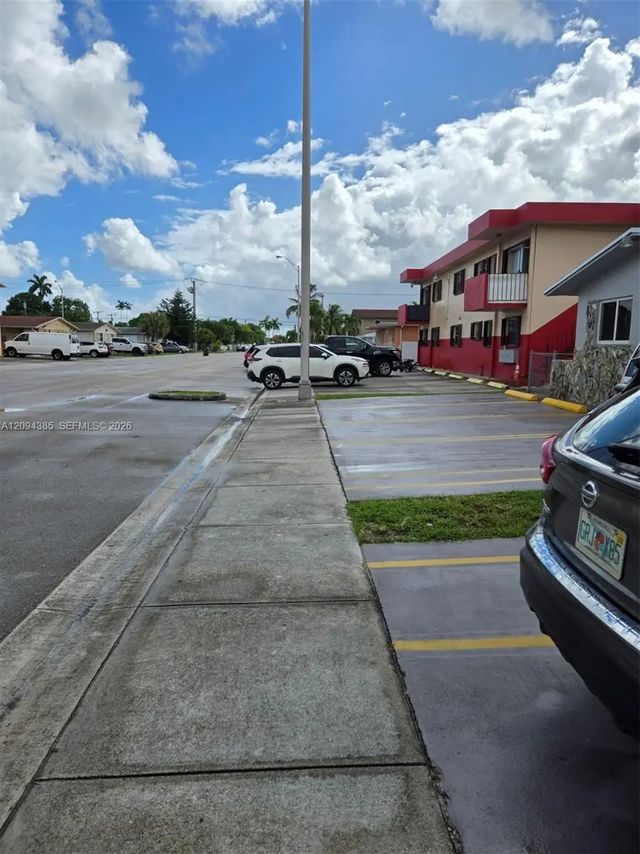 2 of 5 - 354 W 19th Street, Hialeah, FL
