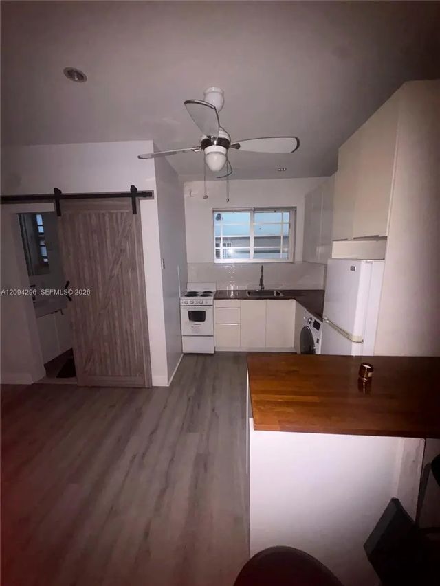 2 of 17 - 637 12th Street #6, Miami Beach, FL
