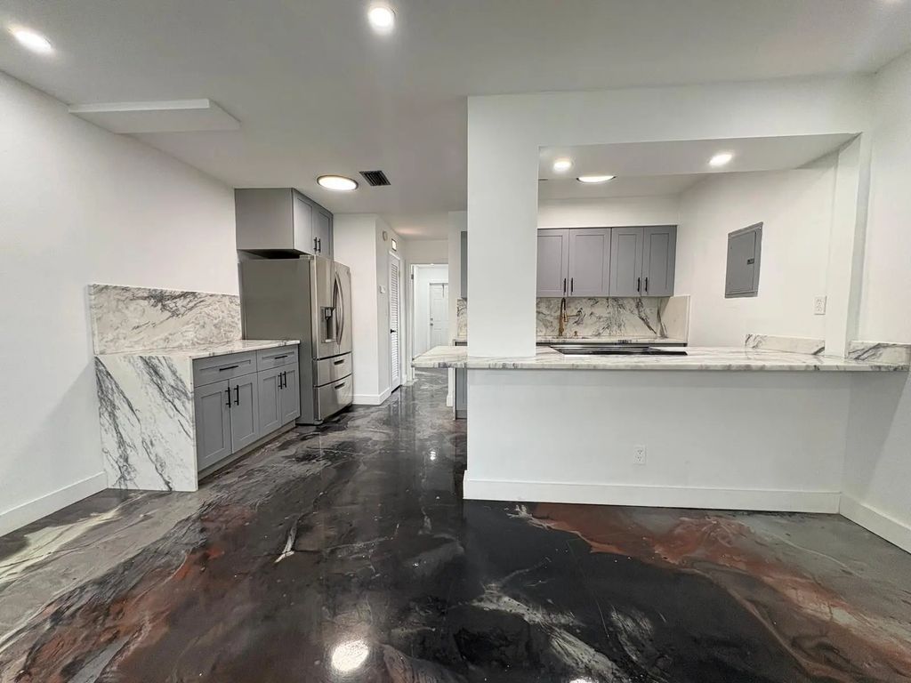 739 Ne 13th Court #2, Fort Lauderdale