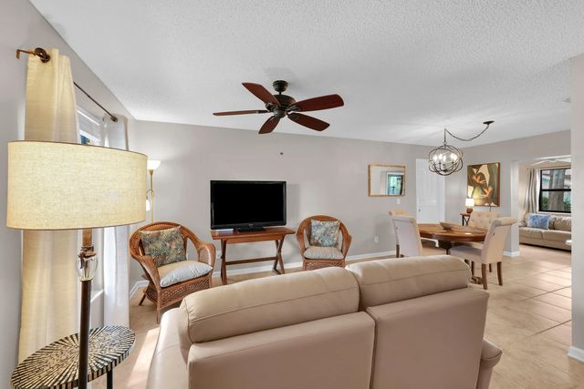 4 of 35 - 437 Sw Nativity Terrace, Port St. Lucie, FL