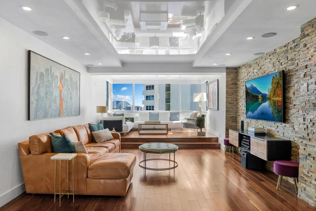 3 of 31 - 333 Sunset Drive #1005, Fort Lauderdale, FL