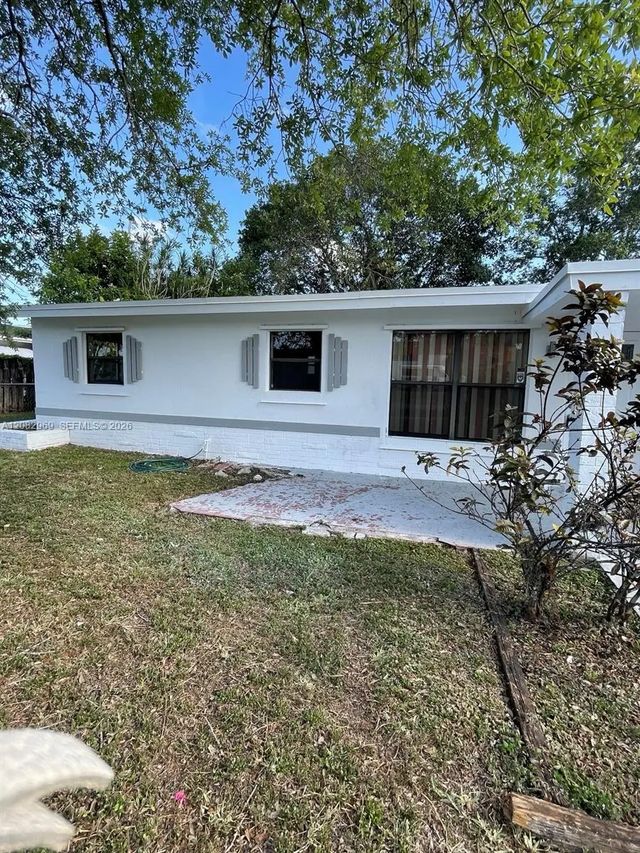 4 of 16 - 6104 Nw 10th Street, Margate, FL