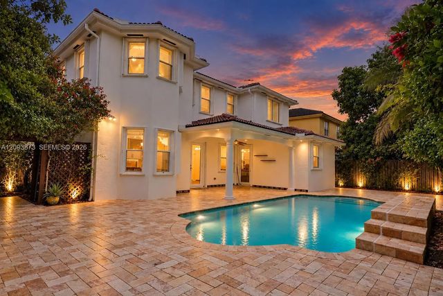 2 of 37 - 6051 Sw 164th Court, Miami, FL