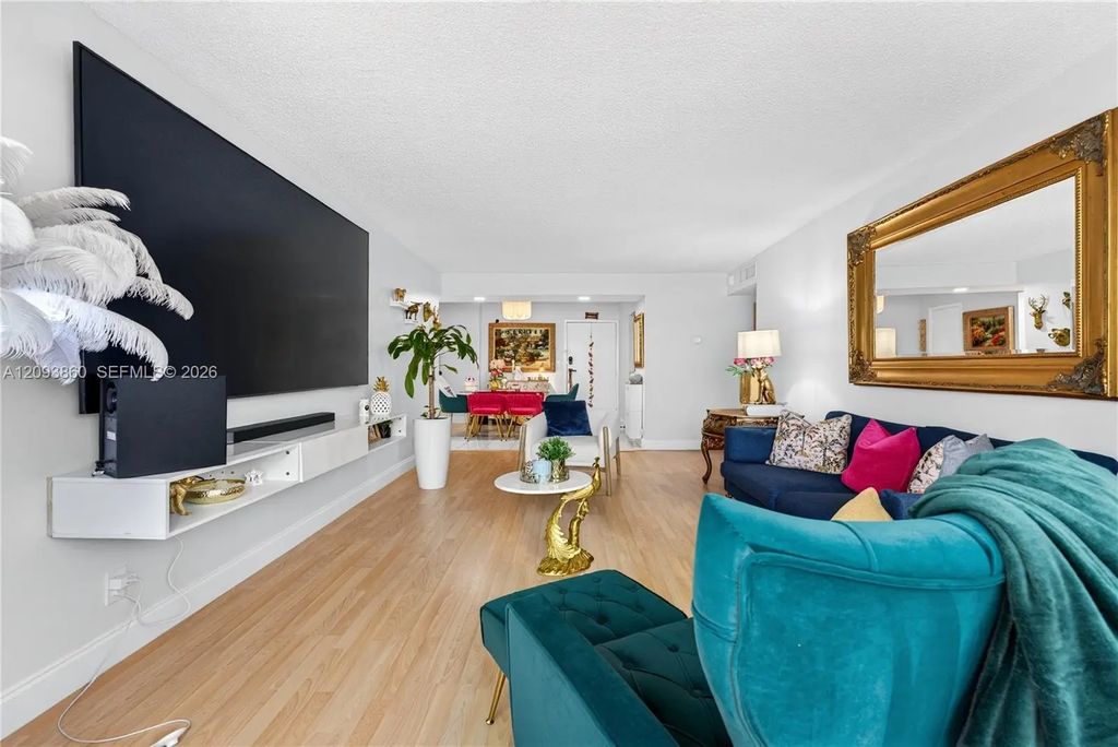 6600 Cypress Road #405, Plantation