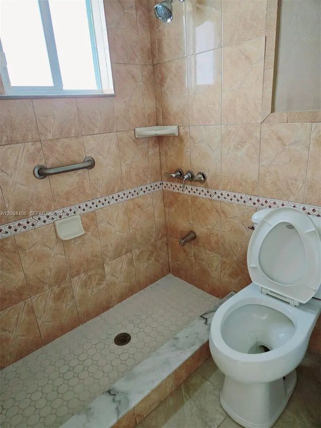 2 of 8 - 348 W 19th Street, Hialeah, FL