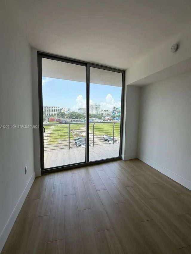4 of 21 - 90 Ne 32nd Street #427, Miami, FL