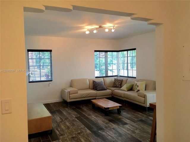 3 of 19 - 645 Michigan Avenue #c, Miami Beach, FL