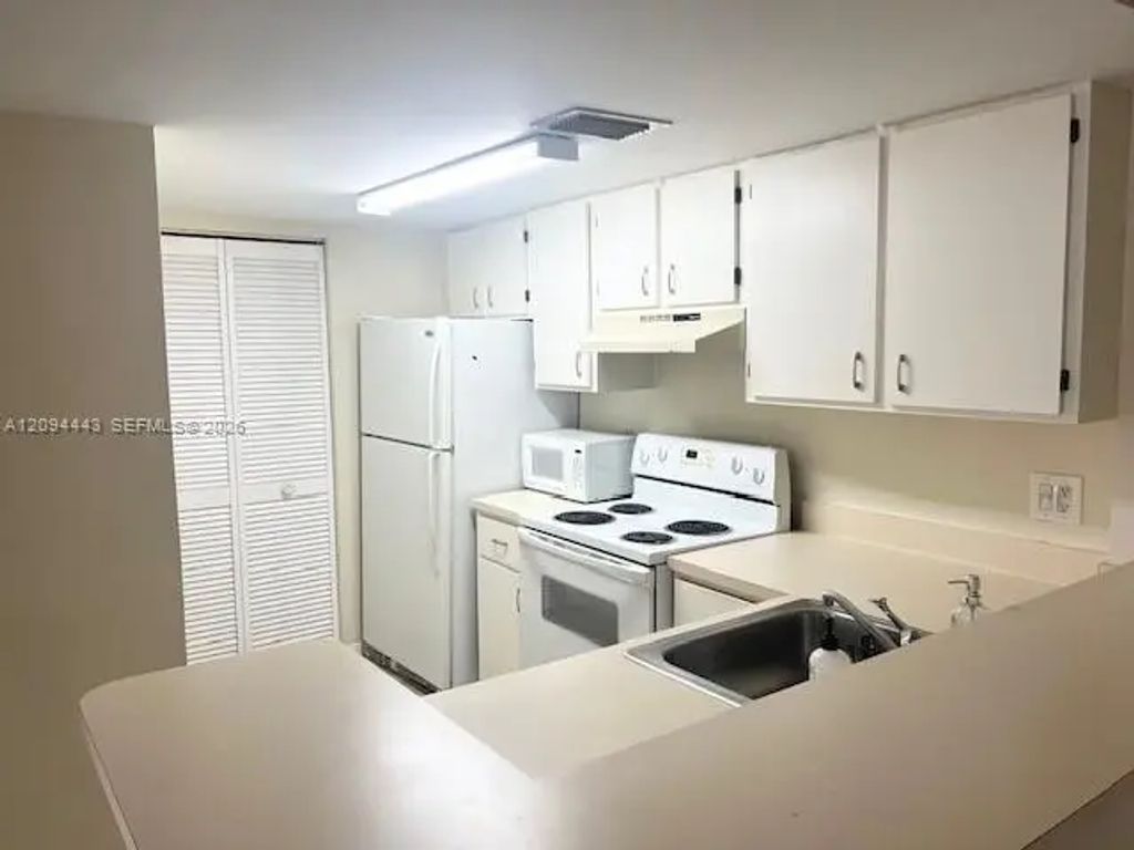 10749 Cleary Boulevard #307, Plantation
