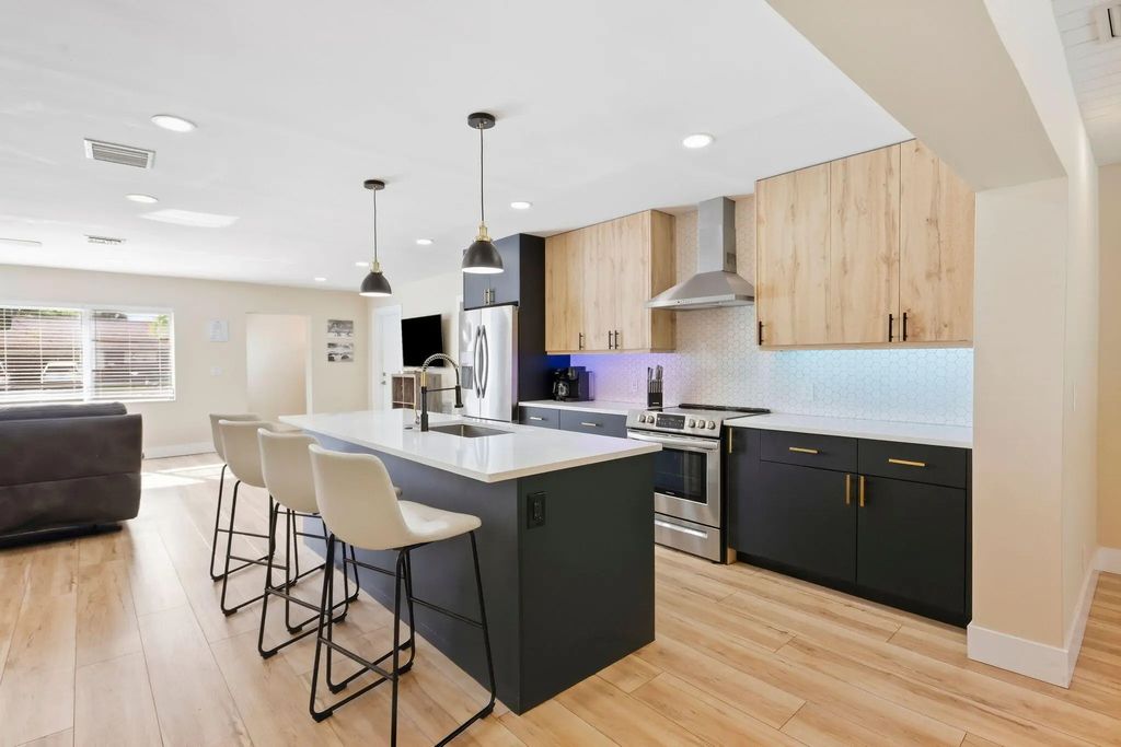 6880 Kingston Drive, Lake Worth
