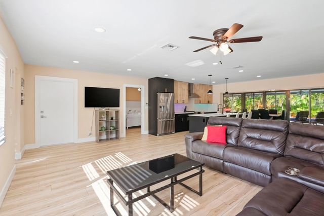 3 of 41 - 6880 Kingston Drive, Lake Worth, FL