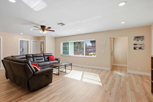 4 of 41 - 6880 Kingston Drive, Lake Worth, FL