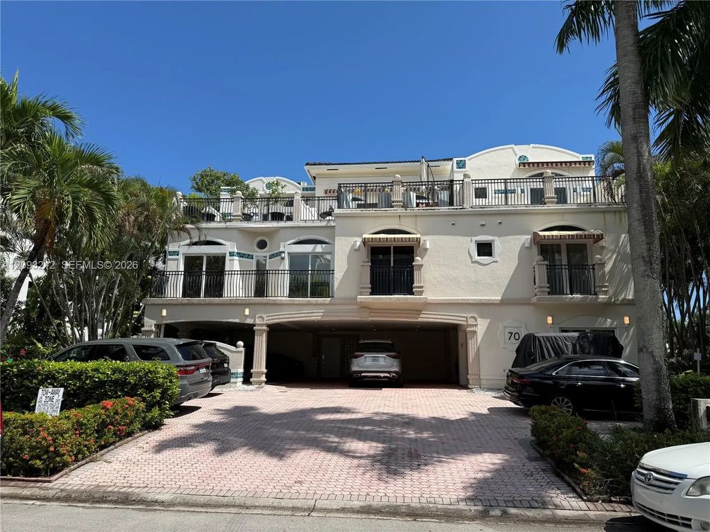 70 Isle Of Venice Drive #102, Fort Lauderdale