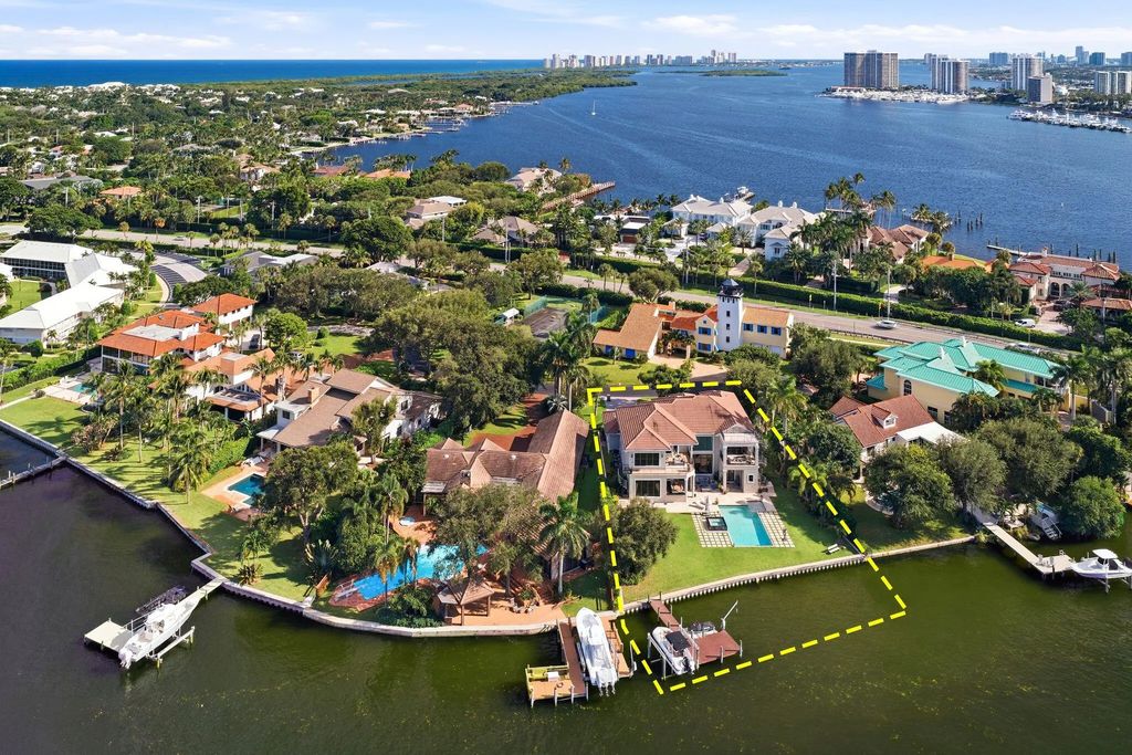 1950 Portage Landing N, North Palm Beach
