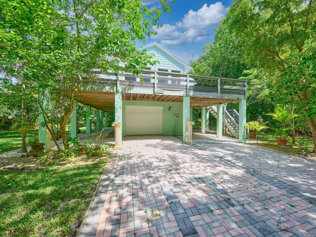 1398 Sw Palm City Road, Stuart