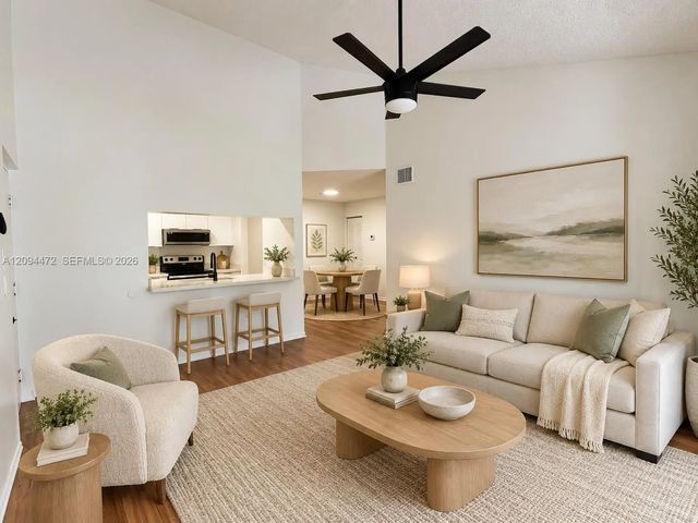 12124 Saint Andrews Place #305, Miramar