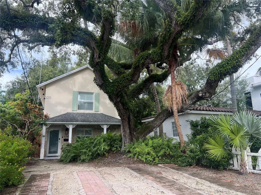 3158 Carter Street, Miami