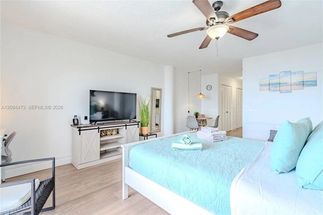 4 of 30 - 7904 West Drive #810, North Bay Village, FL