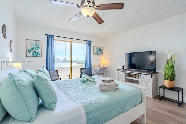 5 of 30 - 7904 West Drive #810, North Bay Village, FL