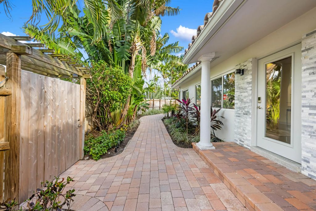 1764 Ne 16th Street, Fort Lauderdale