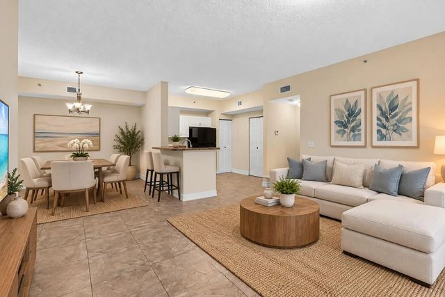 6960 Sw 39th Street #207e, Davie