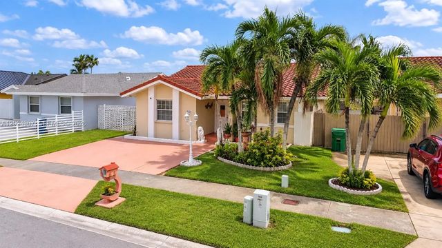 3 of 31 - 2421 Sw 142nd Place, Miami, FL