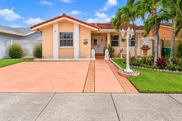 4 of 31 - 2421 Sw 142nd Place, Miami, FL