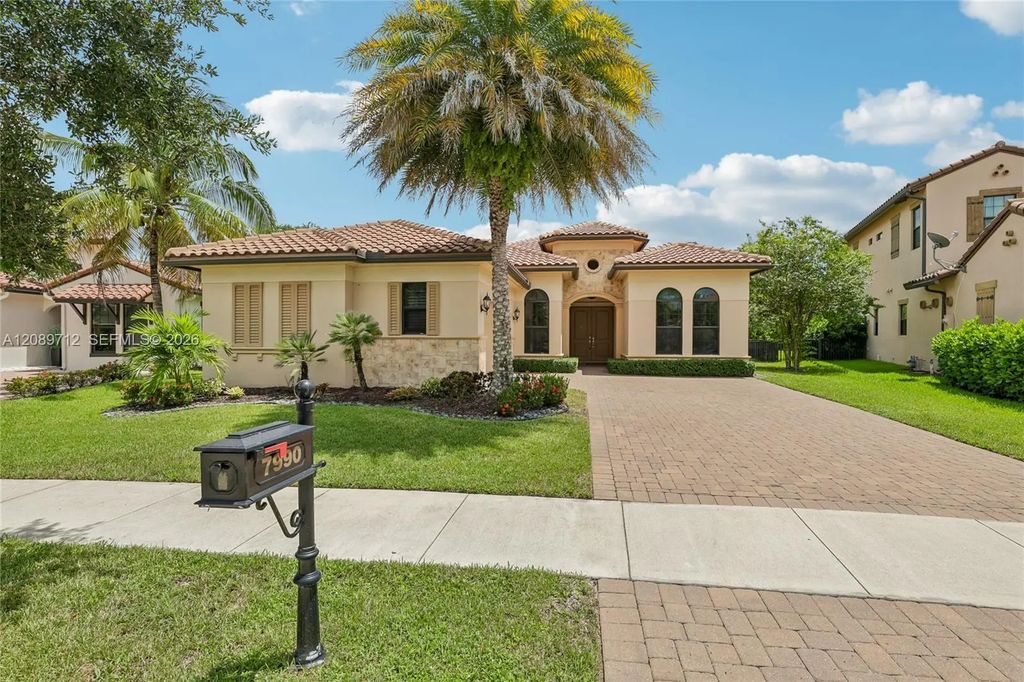 7990 Nw 112th Terrace, Parkland