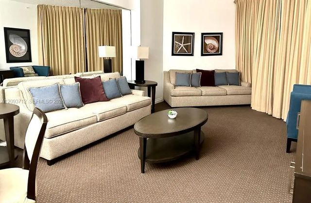 4 of 36 - 17375 Collins Avenue #2606, Sunny Isles Beach, FL
